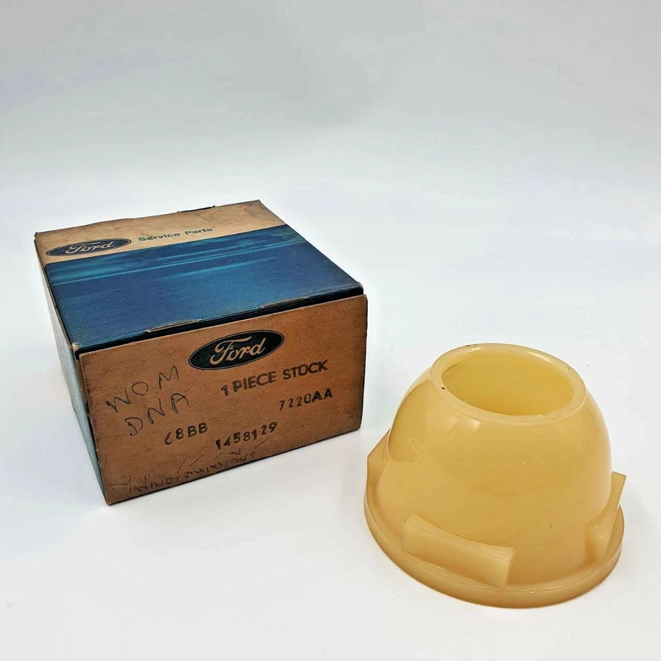 Cup (Gear Change and Lever Retaining) for Ford Cortina Lotus Mk2, Ford Transit - Image 1 of 4