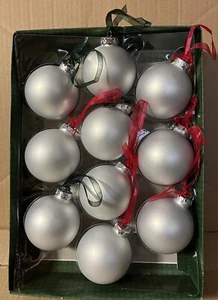 10 Vntg Velvet Silver Gray Glass Christmas Ornaments w/Ribbons and Silver Crowns - Picture 1 of 15