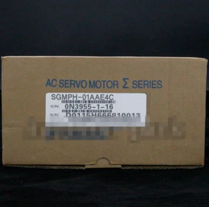 New Yaskawa SGMPH-01AAE4C Servo Motor SGMPH01AAE4C Fast Ship - Picture 1 of 8