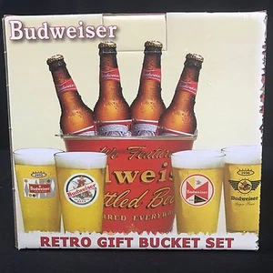Budweiser Cubo de Hielo 4 Gafas Retro Juego de Regalo Hombre Cueva NUEVO EN CAJA Pequeña abolladura - Imagen 1 de 9