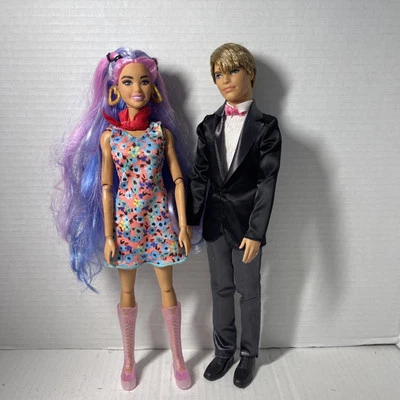 Rare Barbie Princess Groom Ken Doll 2010 Mattel And Barbie Doll. Foto 1 de 4