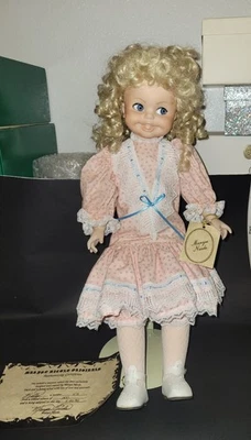 Maryse Nicole 'Kelly' 1990 #53 de 150! Con soporte, caja original, certificado de autenticidad Foto 1 de 4