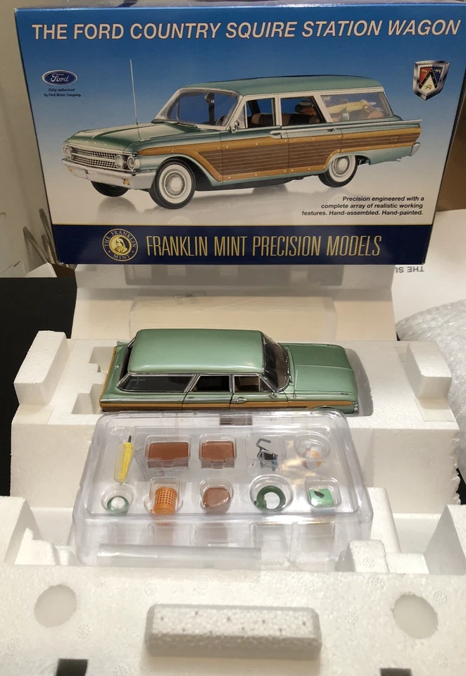 Franklin Mint 1961 Ford Country Squire Station Wagon Diecast Model Car - 1:24 - Image 1 of 4