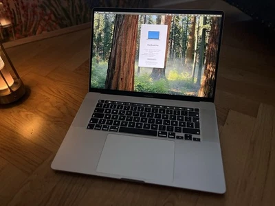 Macbook pro 16 zoll 2019, 16GB, 512GB SSD, silber - Bild 1 von 4