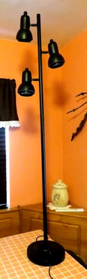 Floor Lamp - Image 1 of 3