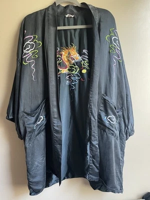 Bata de mezcla de seda vintage con flores de ciruelo arte chino para usar talla única Foto 1 de 4