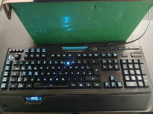 *TOP* Logitech G910 ORION Spectrum Gaming-Tastatur (defekte Taste "9") - Bild 1 von 7