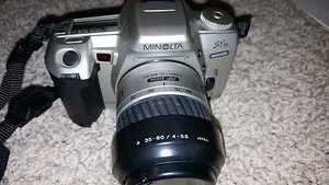 Minolta Maxxum St Si 35mm with Tiffen Soft Case and 35-80 Af Zoom Lens - Picture 1 of 6