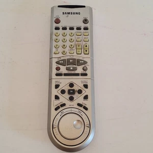 Lettore Videoregistratore SAMSUNG ORIGINALE Telecomando SV-5000 SV-5000W SV-7000 SV-7000W - Foto 1 di 3