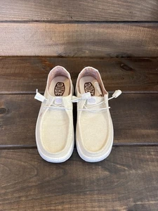 NEW Hey Dude Wendy Peak Chambray Cream Casual Sneakers Slip On Shoes Women Sz 7 - Picture 1 of 12