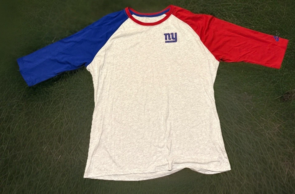Nike New York Giants 3/4 Sleeve Shirt Women's Size XXL - Image 1 of 4