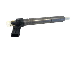 Genuine Land Rover Freelander 2 2006 - 2014 2.2L Fuel Injector LR006864 - Picture 1 of 4