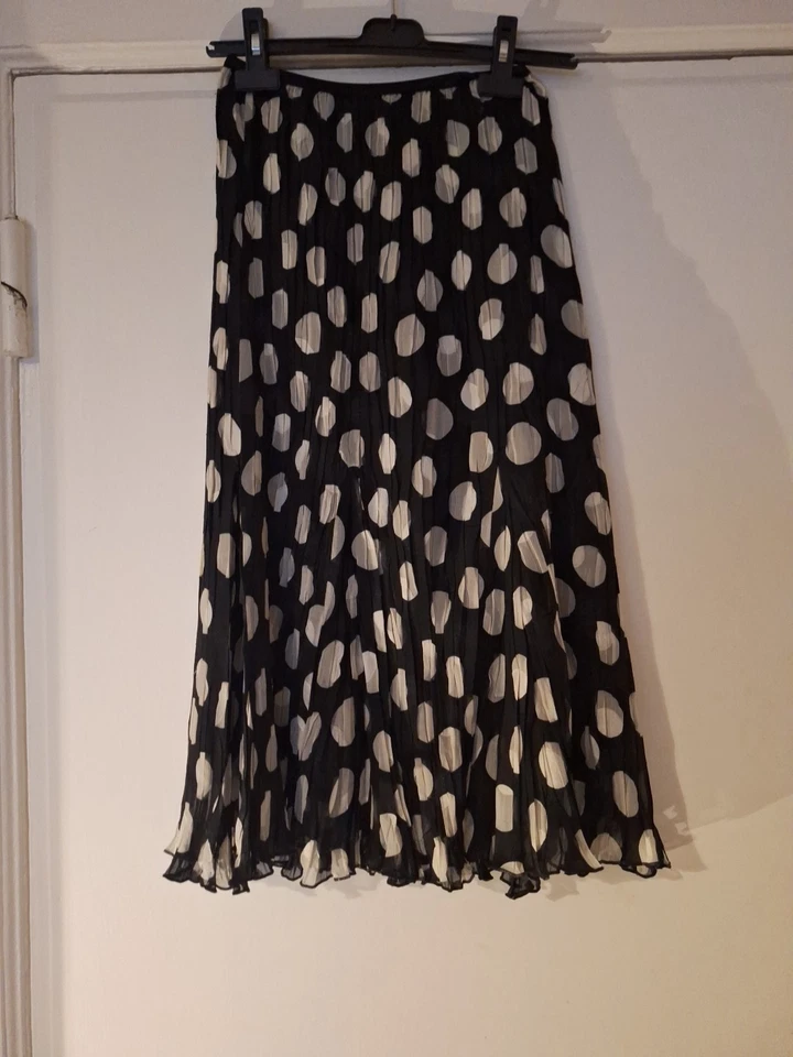 East Size 12 Long Maxi Skirt Poka Dot Black White Lined Elasticated Waist - Image 1 of 4