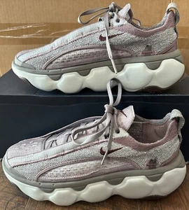 NIKE Mujer Flyknit Bloom Taupe Púrpura Gris FD2149 200- Talla 7 - Imagen 1 de 6