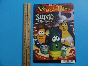 VEGGIE TALES SUMO OF THE OPERA - BLOCKBUSTER VIDEO BACKER CARD 5"X8" - Picture 1 of 3