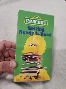 Sesame Street Getting Ready to Read VHS 1986 Video Tape CTW PBS Kids RARE Works - Picture 1 of 7