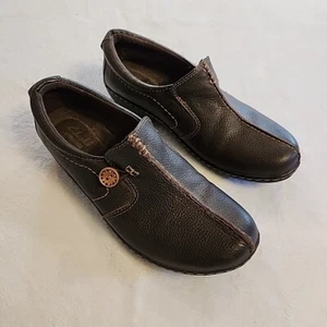 Clarks Women's Sz 8.5M Ashland Glow Brown Leather Round Toe Casual Slip On Shoes - Picture 1 of 15