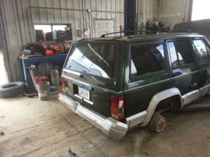 Distributor 6-242 Fits 94-97 CHEROKEE 1749342 - Picture 1 of 9