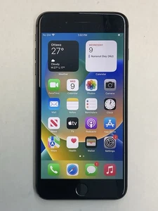 FOR PARTS - iPhone 8 Plus - 64 GB - Grey (Unlocked) - READ ISSUE - Photo 1 sur 7