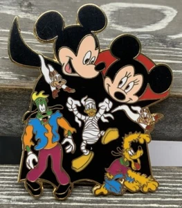 Prendedor Disney DS- Mickey Mouse Minnie Donald Duck Goofy Pluto Vamp Halloween LE 500 - Imagen 1 de 3