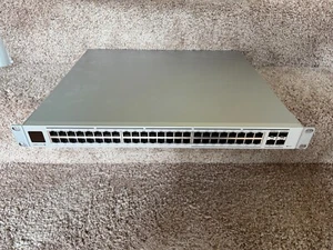 Ubiquiti Networks UniFi Switch PRO-Max-48 Ports Switch USW-Pro-Max-48) - Picture 1 of 4