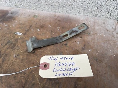 TROY BILT SNOWBLOWER 24” Clutch Lever Lockout Latch, ￼Original OEM￼1764733 - Изображение 1 из 4