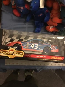Ertl 1/18 Scale Diecast 7922 - Pontiac 1998 Grand Prix STP #43 J.Andretti - Picture 1 of 3
