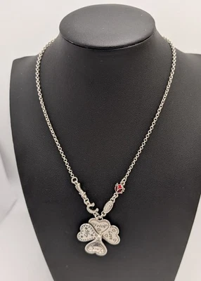 Collar Colgante Trébol Brighton 18" Tono Plata Buena Suerte Esmalte Rojo Foto 1 de 4