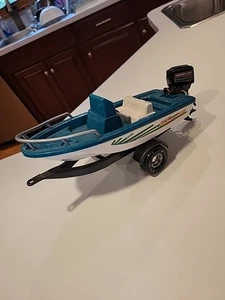 Vintage Nylint Motorized Mercury Power Prop Off Shore Fisherman Boat & Trailer - Picture 1 of 14