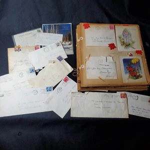 1940er SAMMELALBUM Seiten EPHEMERA Grußkarten Briefmarken Buchstaben Pressblumen - Bild 1 von 24