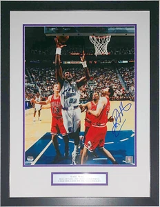 KARL MALONE AUTOGRAPHED UTAH JAZZ 16X20 PHOTO FANATICS COA FRAMED & HOF PLATE - Picture 1 of 6
