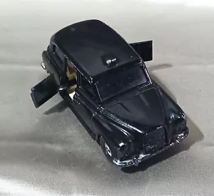 CORGI: London Taxi Austin FX4 Diecast Car Pre-Owned - Picture 1 of 8