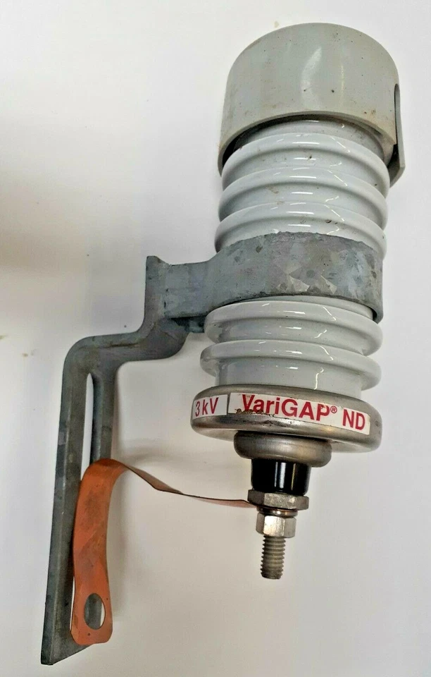 COOPER POWER SYSTEMS ARRESTER PPC 0043 DF3 - Image 1 of 4