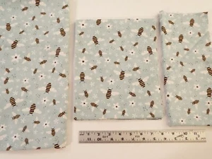 3 PCS-LOT-BUMBLE-BEES-WHITE FLOWERS-WINGS ON MINTY BLUE-GREEN FABRIC-COTTON-BEE* - Picture 1 of 8