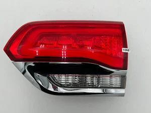 Jeep Grand Cherokee 2019-21 Rear Right Tail Light Tailgate Lamp 6003TA0234 OEM - Picture 1 of 4