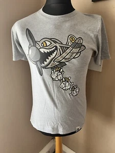 johnny cupcakes T- Shirt Grey Small - Picture 1 of 6