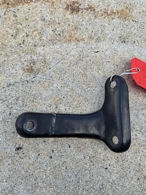 91-95 Jeep Wrangler YJ Alternator Lower Bracket 53007506 - Image 1 of 3