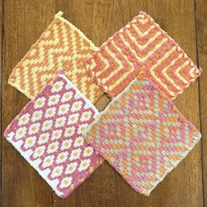 Heirloom Quality Handmade Potholder Set Cotton Loom 4 Hot Pads Trivet Retro 8x8 - Picture 1 of 9