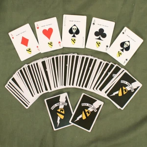 Wir trafen die Aircav-Todeskarten. Apocalypse Now Spielkartenpaket AV1130 - Bild 1 von 5