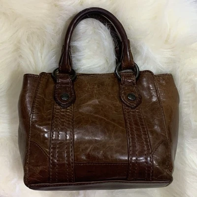 Mini bolso de mano pequeño de cuero marrón Frye para mujer Foto 1 de 4