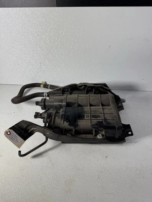 Mazda MX-5 Miata 2016-2024 bote de vapor de carbón OEM Foto 1 de 4