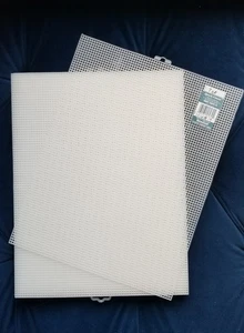 Quick-Count 7-Mesh Canvas (13 sheets) NEW - Picture 1 of 2