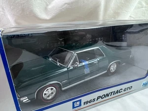 1/24 scale WELLY 1965 PONTIAC GTO GREEN - Picture 1 of 5