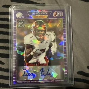 2021 Leaf Pro Set Dez Fitzpatrick Purple XRC Rookie Autograph Auto /30 - Bild 1 von 2