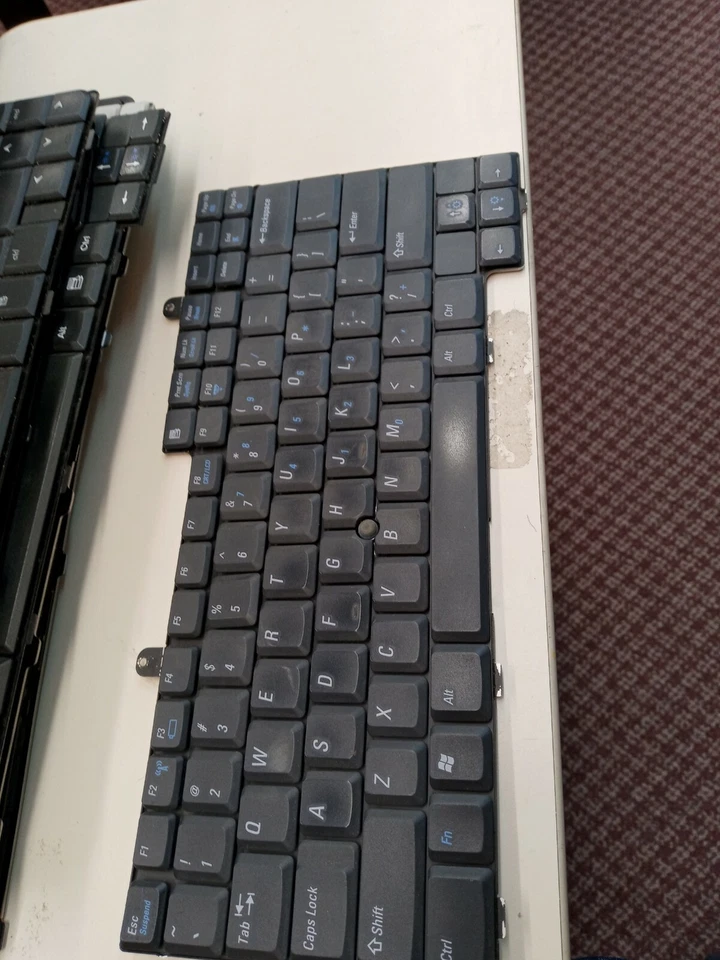 216 - Клавиатура для ноутбука - Sunrex k010925x rev a00-00 - на запчасти / как есть - Изображение 1 из 1