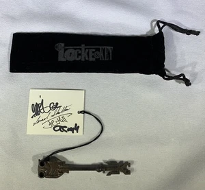 LOCKE AND KEY Owl KEY SIGNED by Joe Hill Gabriel R Chris Ryall & Skelton 183/250 - Picture 1 of 5