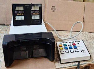 Stereo Optical OPTEC 1000 DMV Vision Tester / Screener w/Keypad Controller Slide - Picture 1 of 5