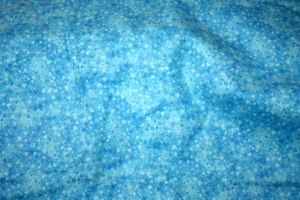 WHITE HEARTS ON TURQUOISE FLANNEL - 100% COTTON FABRIC - Picture 1 of 3