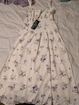 Scarlet Darkness Floral Maxi Dress Women’s Small Cream Blue White Cottagecore... - Image 1 of 4