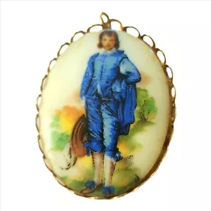 Vintage Junge in blau handbemalt Milchglas Brosche Anstecknadel Rahmen goldfarben Anhänger - Bild 1 von 5